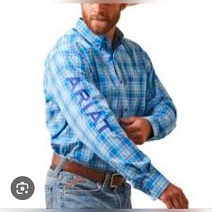 Ariat Pro Series Hogan Classic Fit Long Sleeve Button Up NWT, Small